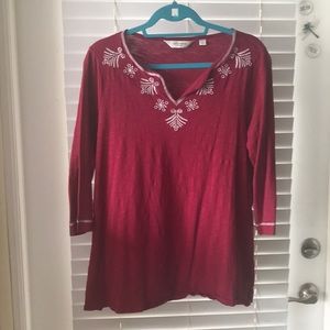 Liz Claiborne brick w/stone accent tunic. Size L.